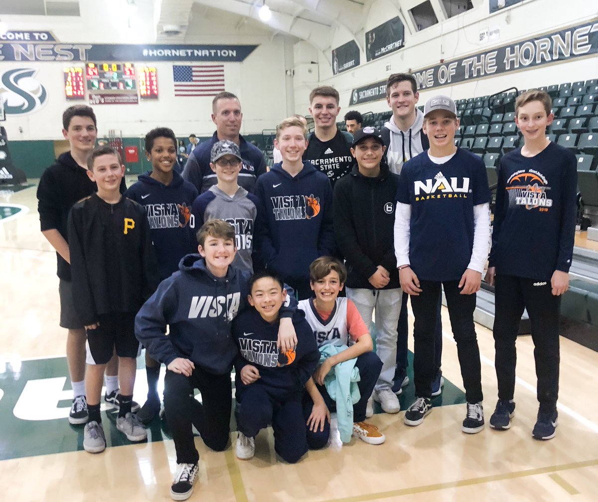 Once an Eagle, ALWAYS an Eagle! VDL Coaches Tim and Jordan Weir and Vista Talons players came out to support 2017 alumni <a href="/williamfitzII/">William FitzPatrick</a> (Sacramento State) &amp; <a href="/lukeavdo9/">Luke Avdalovic</a> (Northern Arizona). Good luck to both of you this season-keep making us PROUD🦅💪🏼<a href="/telegraphmlong/">Matt Long</a>