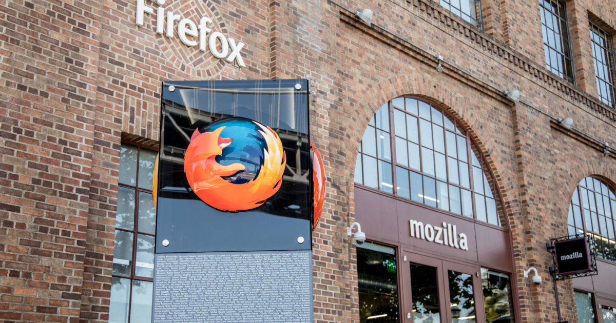 engadget's tweet photo. Homeland Security wants you to update your Firefox browser right now https://t.co/qEyiunxEw6 https://t.co/NDRbpUpZs0