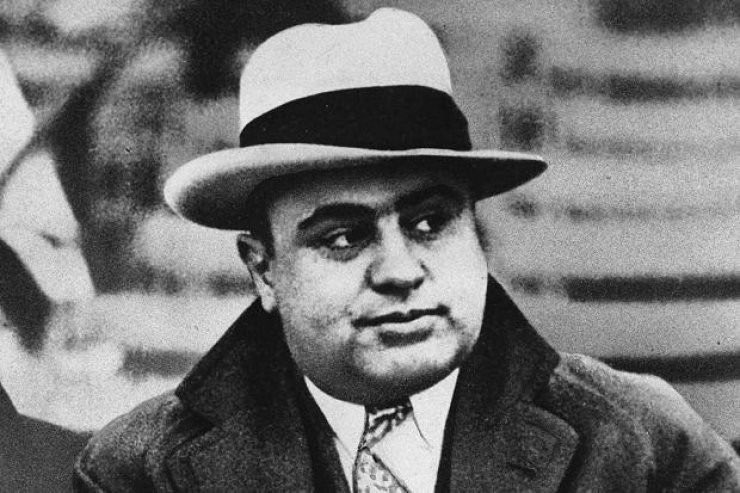 Al Capone

"Çocukken her akşam yatmadan önce Tanrıya bana bir bisiklet vermesi için dua ederdim. Bir gün Tanrının çalışma tarzının bu olmadığını anladım. Ertesi gün gittim kendime yeni bir bisiklet çaldım ve her akşam yatmadan önce Tanrıya günahlarımı affetmesi için dua ettim."