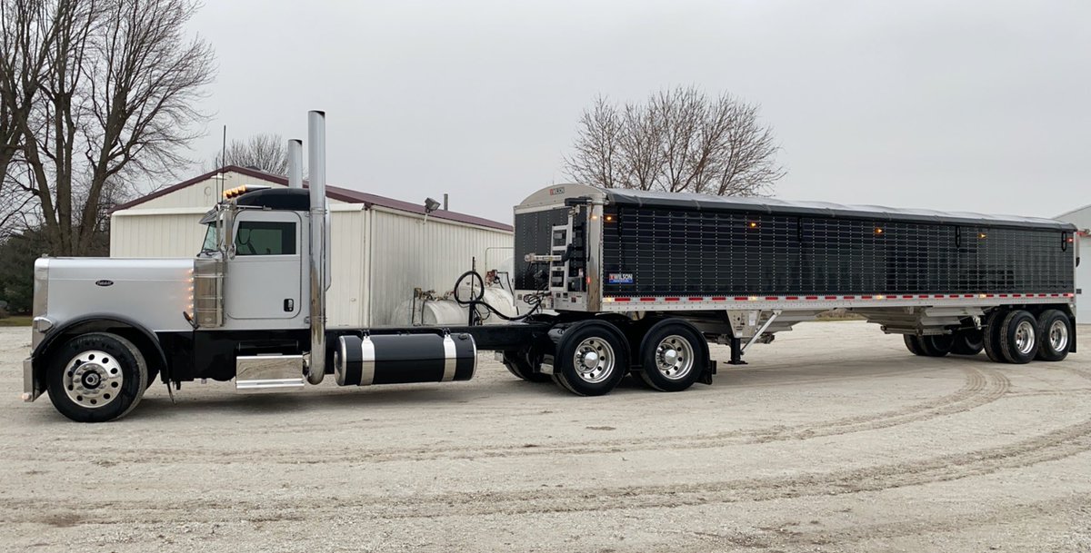 mullerfarms's tweet image. Thinking about selling my 07 379. It has 750k on it and to many extras to list. Dm for details retweets are appreciated!