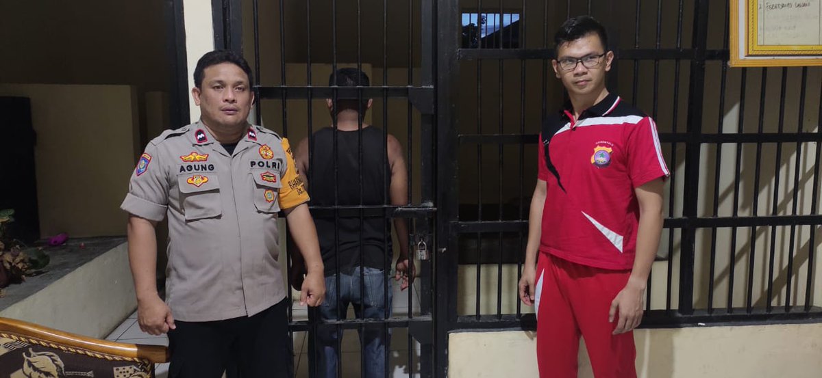 Bcht79's tweet photo. Sempat Buron, Tersangka Pelaku Curanmor di Gorontalo Berhasil Dibekuk Polisi - https://t.co/Sj9TkYgukl
#BeritaBulukumba
#BulukumbaInfo
#LidikPro
#Narkoba https://t.co/gIekzCbNtF