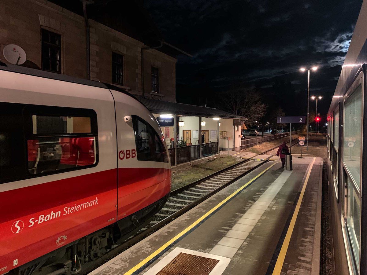 paulgregor23's tweet photo. #halbstundentakt #nahverkehr #ostregion #regionalbahnen #niederösterreich #gutensteinerbahn #pernitz #vormobility @unsereOEBB @bmvit_infothek https://t.co/b5PqoyjPUx