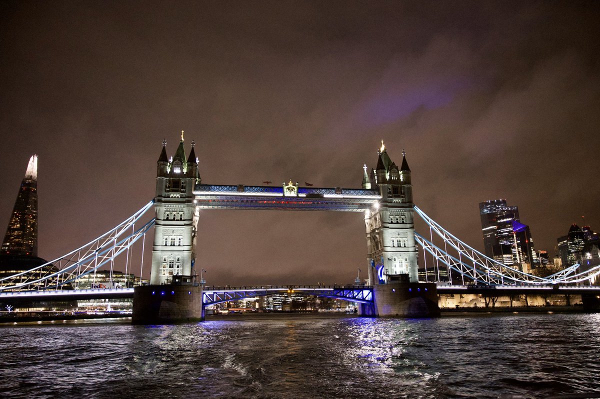 [THREAD]  #PictureOfTheDay 10th January 2020:  @TowerBridge