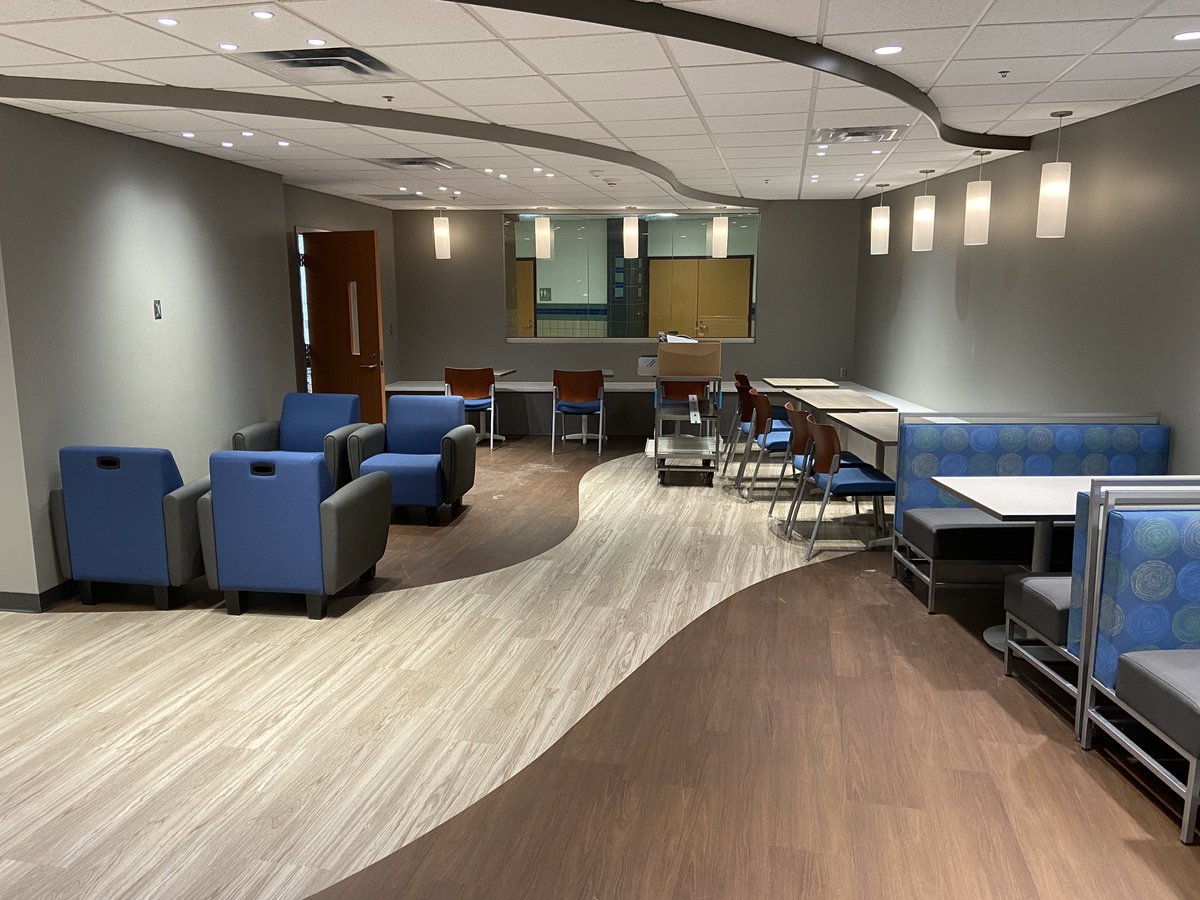DrBezek's tweet photo. Our new Lake House Cafe is open! Initial reaction is Wow! #LakerPride @PLLakers @TheLakerWay  @LakerMarket https://t.co/Gq2Xg7KLyi