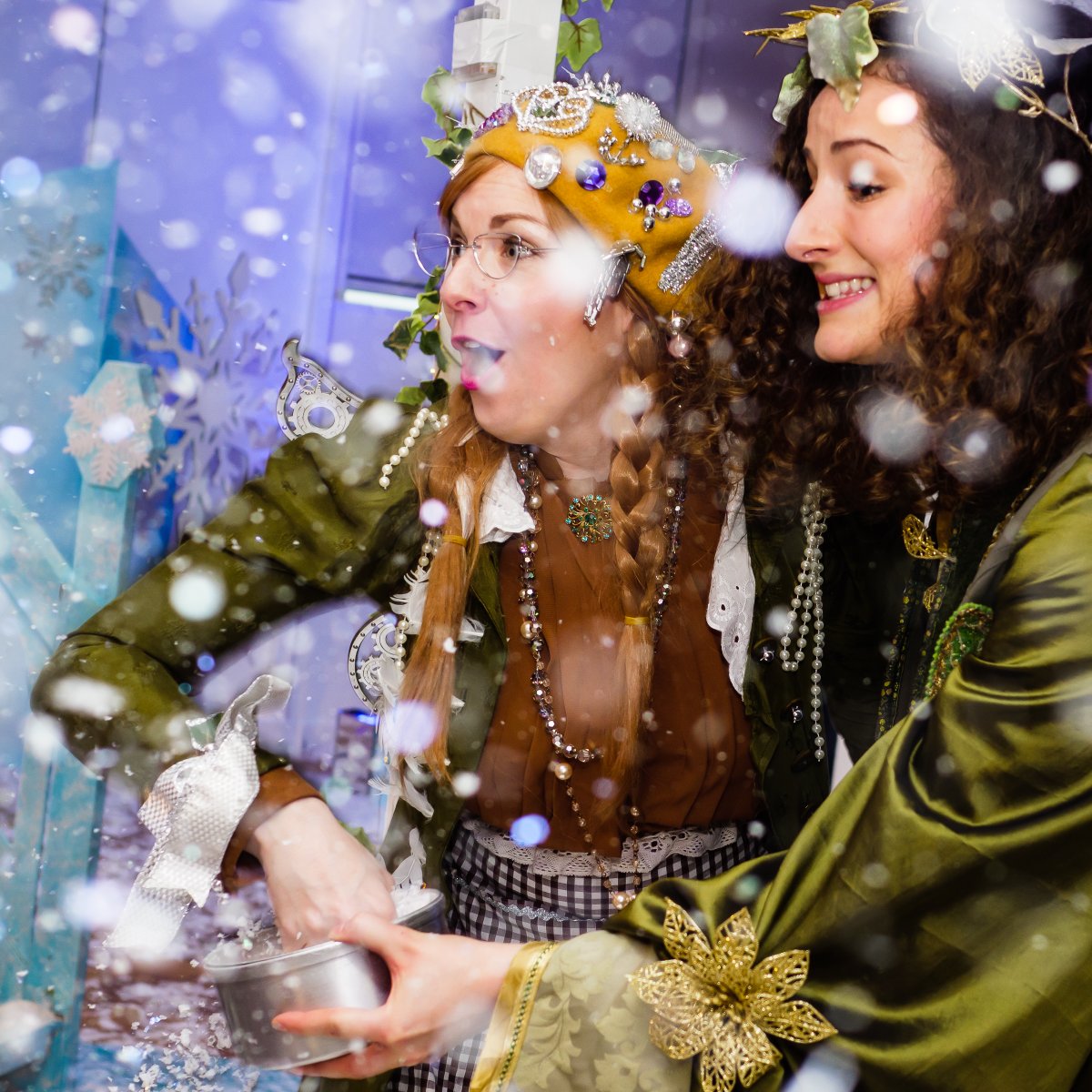 Let it snow!

@BooProductions_

#eventphotography #eventphotographer #londonphotographer #partyphotography #partyphotographer #Christmas #Christmasparty #DreamGarden #snow #fairy