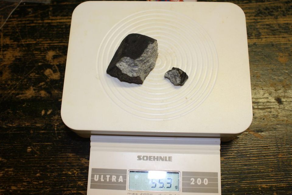 khomille's tweet photo. Première réussite pour la chasse aux météorites https://t.co/09ELXb5611

Une roche de 8 kg tombée sur Terre le 1er janvier a été filmée par un réseau de caméras alors qu'elle se consumait dans le ciel. Le projet participatif @VigieCiel en a retrouver des fragments en Italie. https://t.co/wgsAGCwzBZ