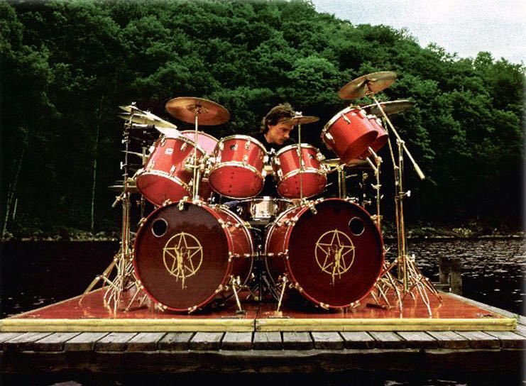 #Rush #RushFamily THE GREATEST DRUMMER AND LYRICIST TO EVER WALK THE PLANET.