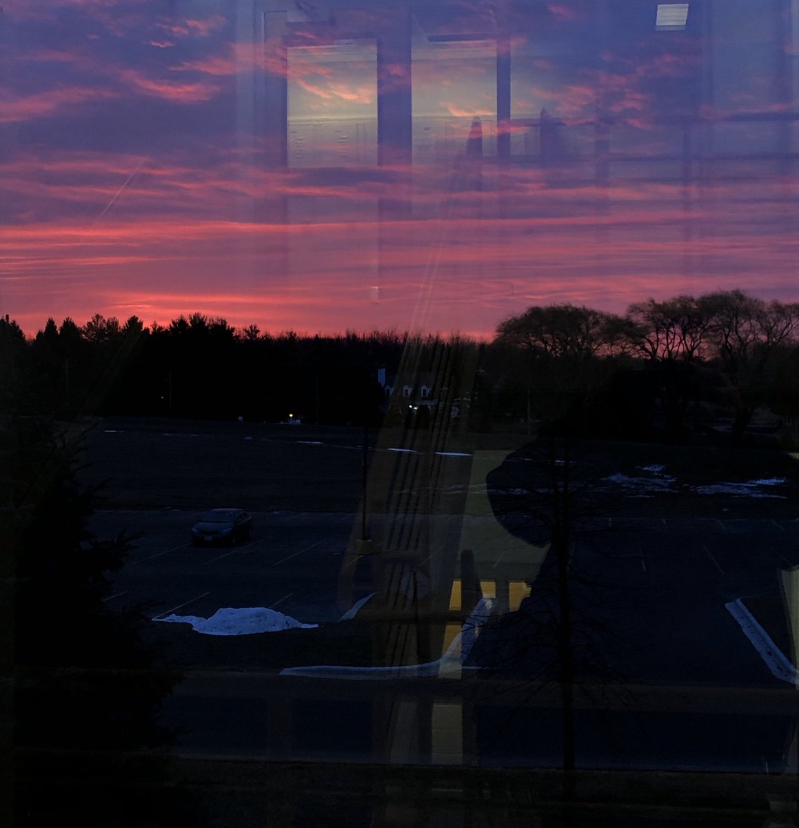 Skerrit7h3green's tweet photo. I suspect it will not be as pretty tomorrow #WIwinter https://t.co/l4tp6tV8e6