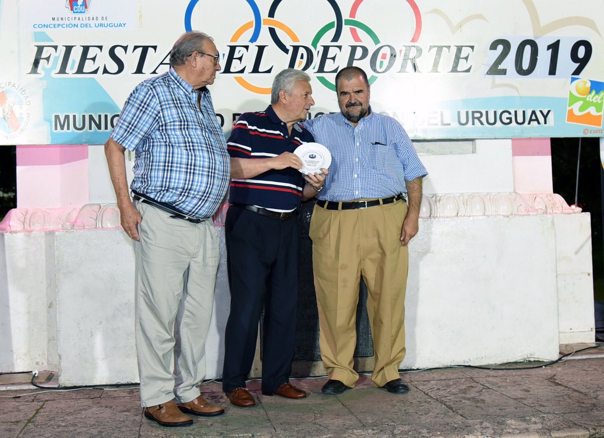 JoseLauritto's tweet photo. Quiero agradecer profundamente el reconocimiento otorgado por el círculo de periodistas deportivos de nuestra ciudad, en una nueva edición de la fiesta del deporte uruguayense celebrada en la noche de ayer https://t.co/F3MdgSagaJ