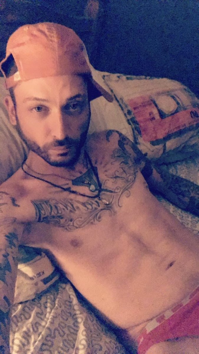 JakeMasterOfYo1's tweet photo. Sup #fags who is sending this mater what he deserves?? I love me sum #fagcash meks me proper Alpha when a #weakfag pays up! Where are all the worthless #finsubs let’s have sum action full moon out and I’m ready for it! https://t.co/u15RzXAU0f