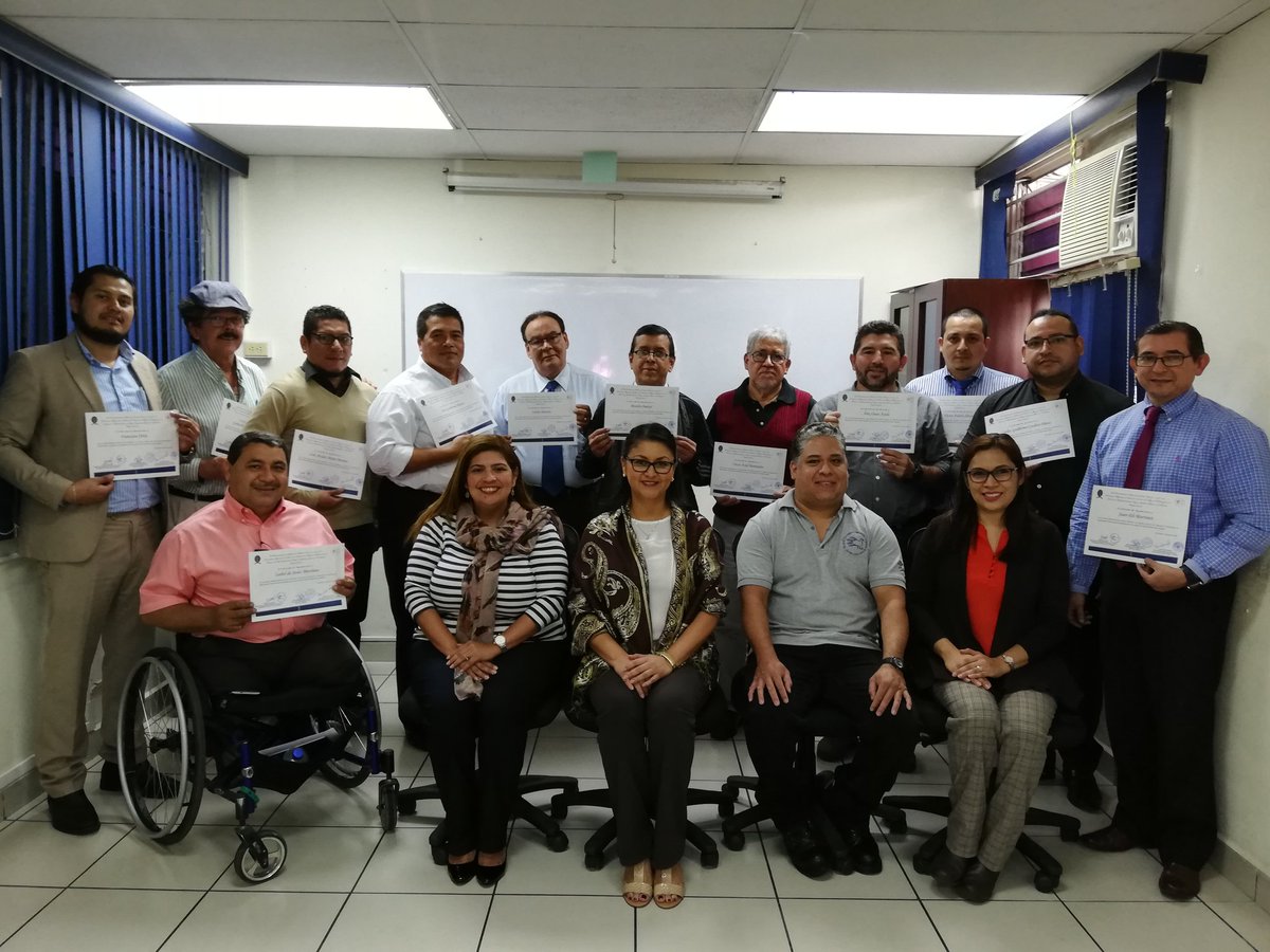 pddhMujeryfam's tweet photo. #ProcuradorDDHH Apolonio Tobar, y la Asociación de Masculinidades para la Paz y la Igualdad de Género en El Salvador @Maspazsv, impartió Diplomado de Especialización en Masculinidades “Fortalecimientos de habilidades para la Prevención de la violencia desde las Masculinidades”. https://t.co/JsRLCIjXsb