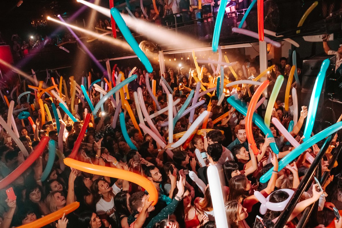 Todo el #Verano tenemos fiesta!
....
👉 #ListaFree / #MesasVip / #Festejos
✉ Vía inbox o 📲 1161351604
...
#Araoz #Palermo #ClubAraoz #Night #Party #AraozFiesta #NightOut