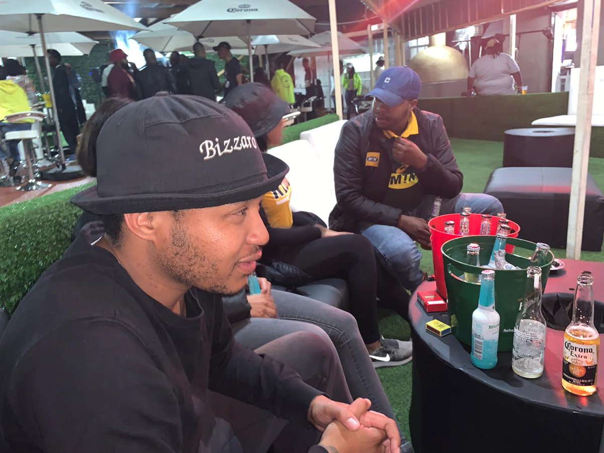 #UrbanTakeover Fridays are litty 🔥