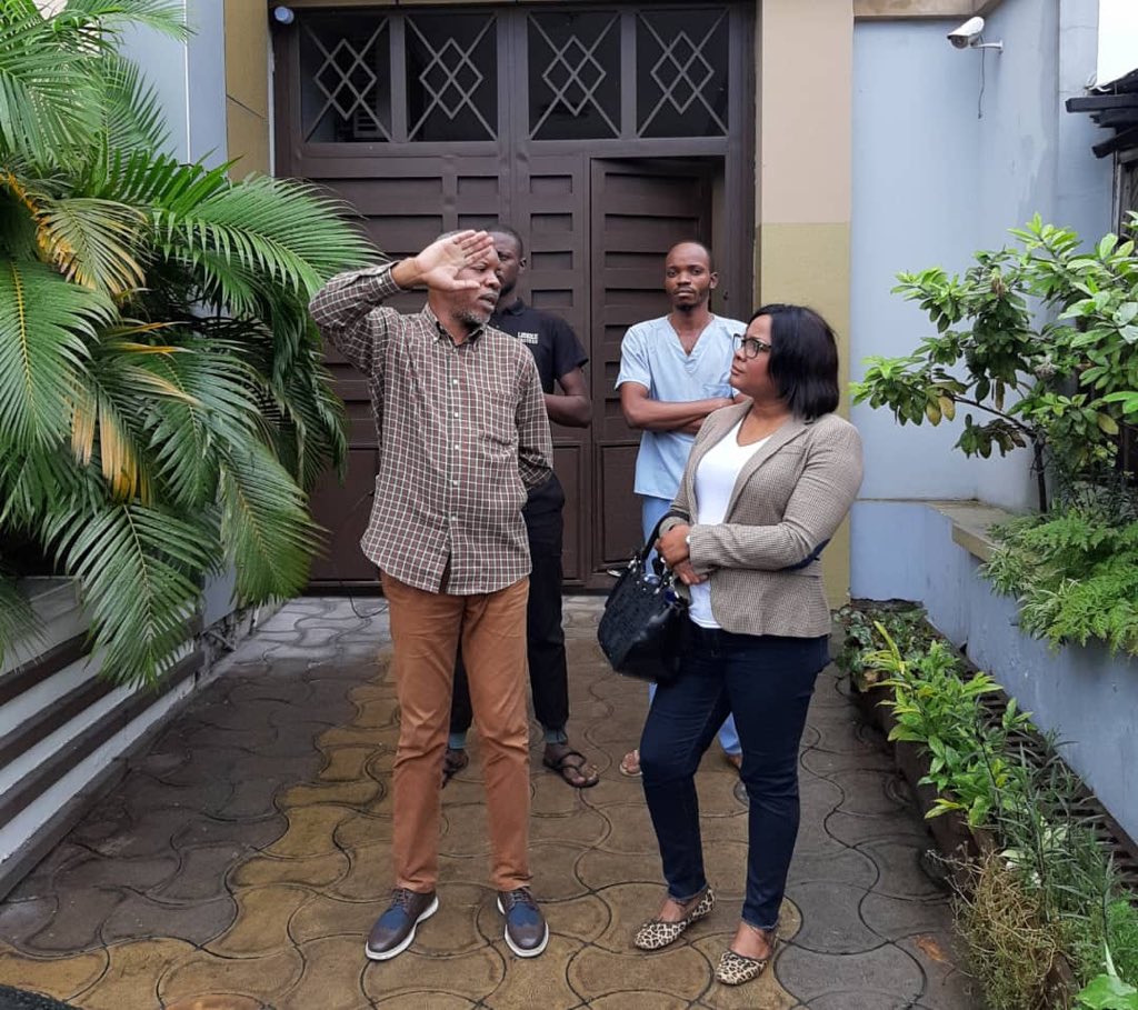 p_kissimba's tweet photo. Visite du futur siège social #Codidis avec la conseillère RP du chef @fatshi13 #Bibiche_Kabengele au service des agriculteurs,producteurs,artisans.Ensemble nous pouvons bâtir notre pays @SpecialeYelu @CybelleKamba @Kanindawinner @KalonjiKanko @juantedbelkas @guyntoto @AndyBemba https://t.co/S57ZLetigI