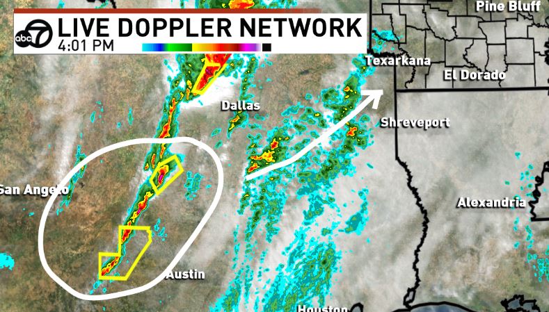 KATVBarry's tweet image. Watching two areas to our west for severe weather right now, but a 3rd area is down in the TX Hill Country and will be rotating this way later tonight. That added instability will greatly increase our severe risk #arwx