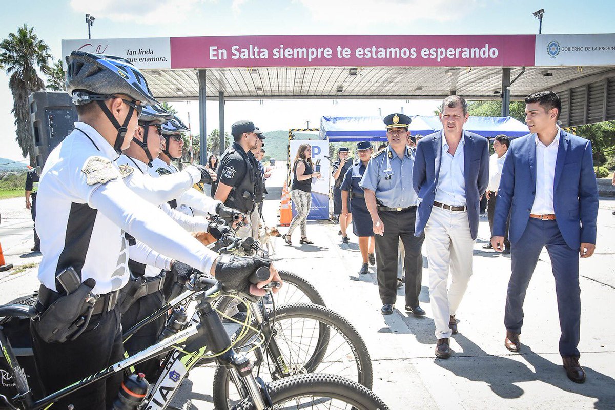 El Ministerio de Seguridad lanzó el operativo #VeranoSeguro
Se fortalecerá el trabajo preventivo y operativo en la provincia e intensificará los controles viales y de alcoholemia en lugares de masiva concurrencia de toda #Salta
#SeguridadVial #SaltaTieneFuturo