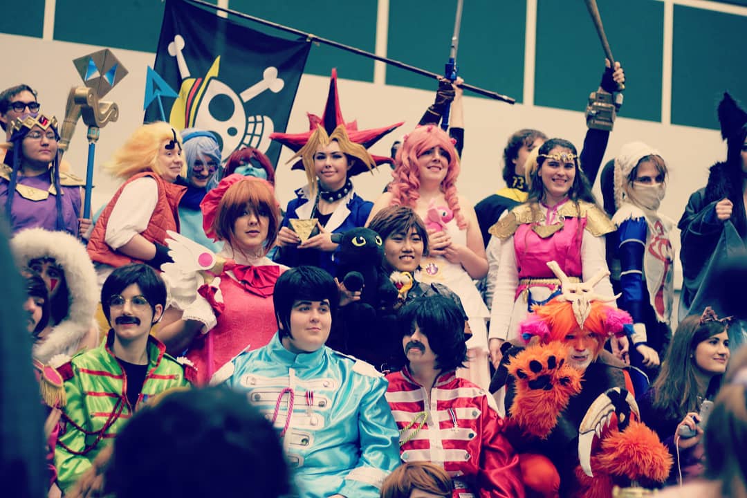 Guess what!!!! We are creeping closer to con and you know what that means. COSPLAY!!!! Applications for the cosplay contest are now open, we will have 3 categories this year. The rookie level category has 20 slots, interemdiate level has 10, and master level has 5. Bio for info😘