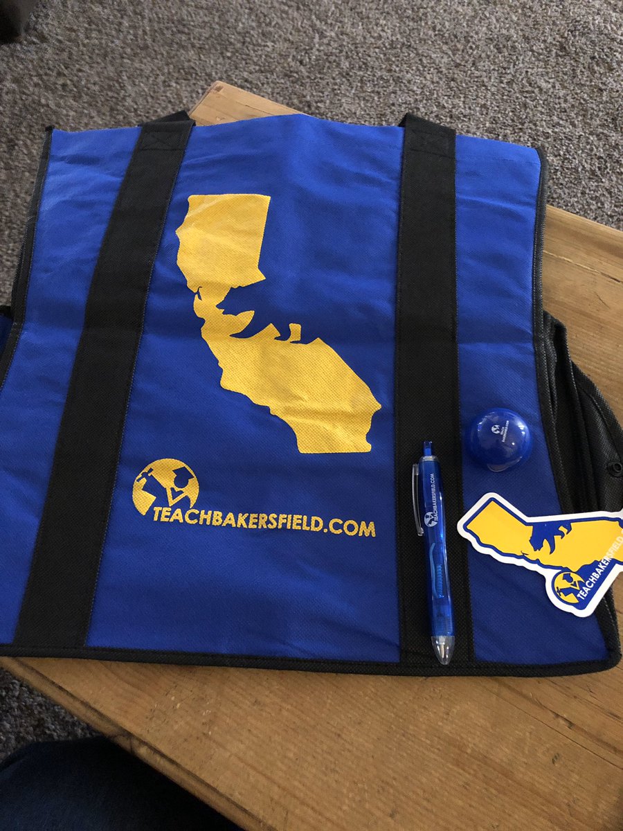 plusultrapotat's tweet image. Got some sweet swag last night at the @KHSD_Official LCAP Advisory Council. Met some great people. Saw some familiar faces &amp;amp; got some great info about the district.  #LCAP #GettingEngaged