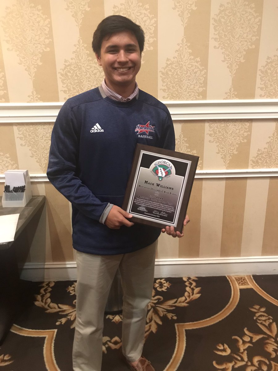 SGSC_Baseball's tweet photo. Congrats @mack_williams_ for receiving player of the year enjoy your senior season future hawk #savages #sgschawkbaseball https://t.co/qbYoZQc0k1