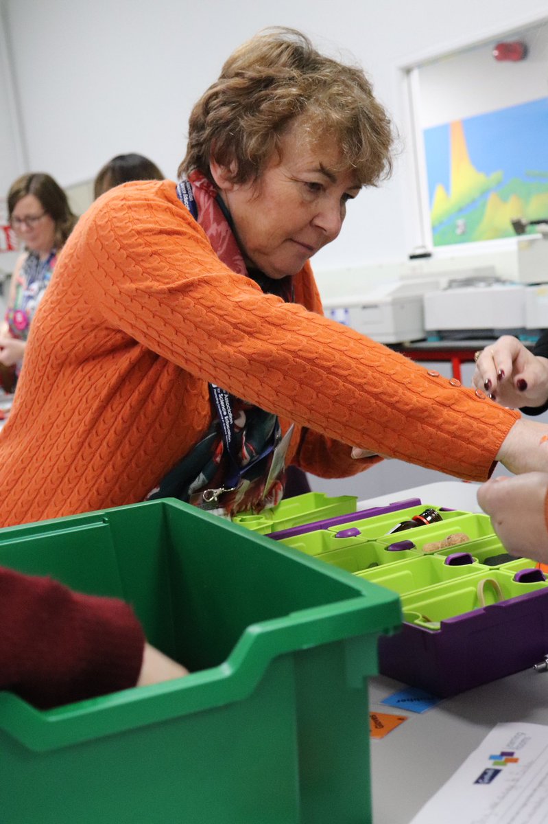 Gratnells's tweet image. We had yet another successful primary #WhatsInMyTray workshop with @DrBiol this afternoon at #ASEConf2020 in Reading. Lots of bright colours and excited faces! Thank you to all who attended 🙂 #ASEtechs #ASEConf