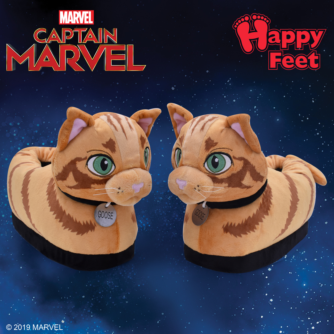 BuyHappyFeet's tweet photo. Goose is definitely the cutest kitten in the Marvel Universe! Wait… she is a kitten, right?
#buyhappyfeet #slippers #Marvel #styledbymarvel #marvelfashion #marvelfan #marvelstudios #marveluniverse #marvelentertainment #goosethecat #flerken https://t.co/JLP6MD8NOz