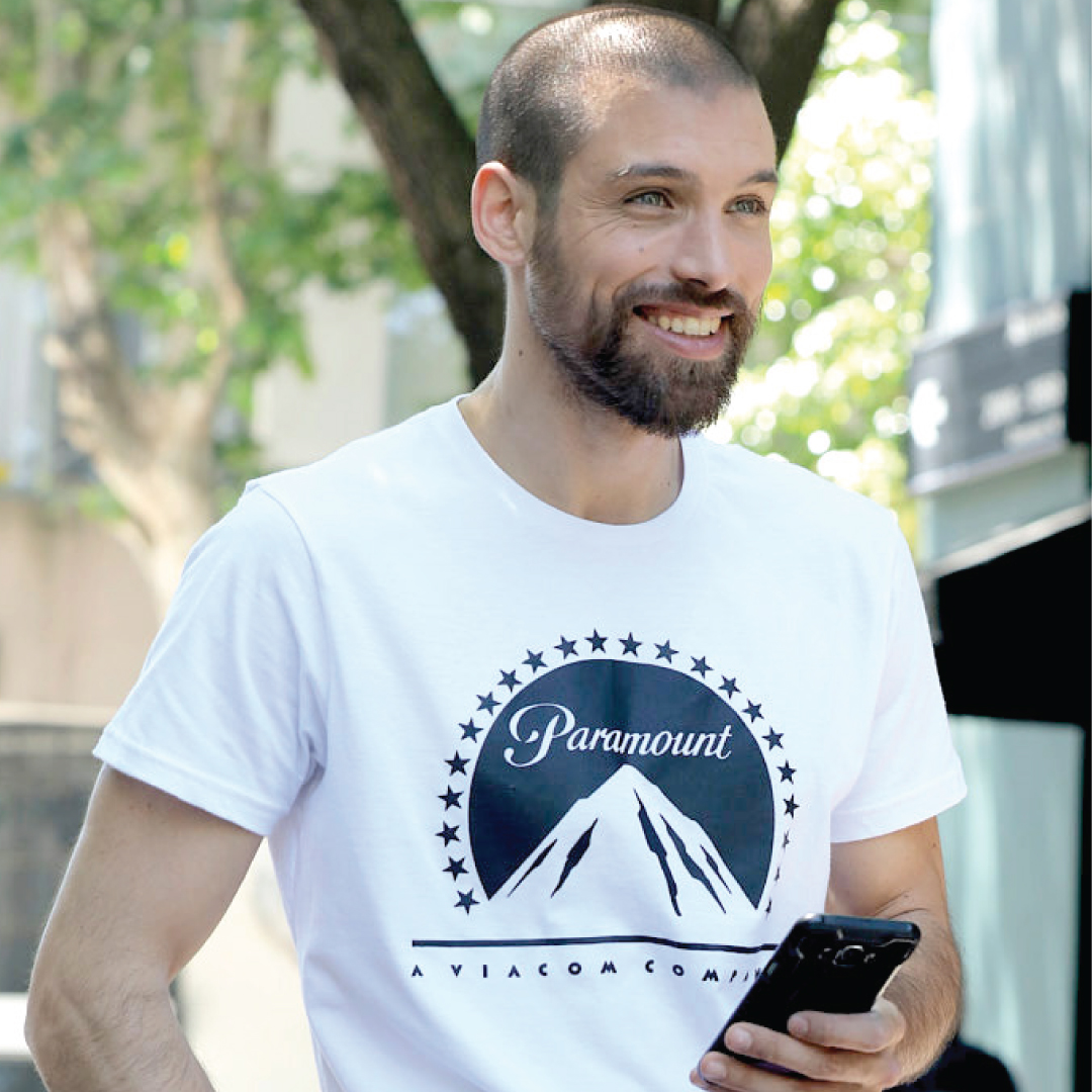 Salimos a la calle y le ponemos toda la actitud con lo mejor de la temporada .
Ventas al por mayor y menor.
.
.
#kloster #summer #spring #style #denim #jeans #menstyle #men #outfit #hombre #moda #verano #primavera #SS20 #Anticipo #NuevaColeccion