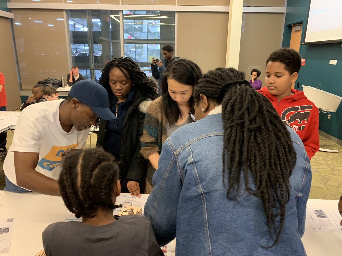 daytocode's tweet image. From our #afterschool activity at the Silver Spring library ⁦@MCPL_Libraries⁩. Our participants were very engaged and had fun driving the #robot cars around. Thank to our sponsor ⁦@Elegoo_Official⁩ ⁦@ebamba⁩