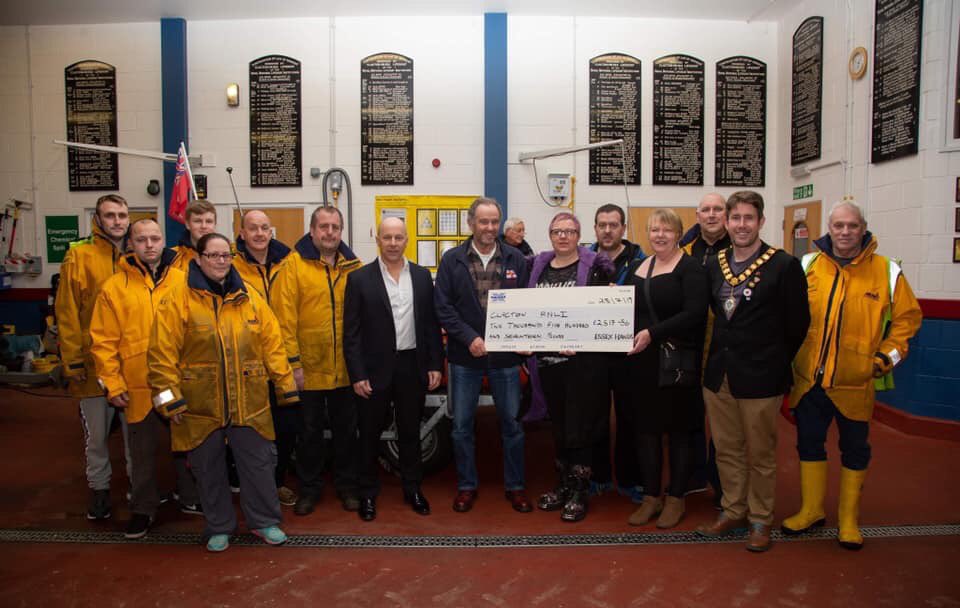 #RT RNLI Clacton, share of money raised in #memory of Ben Quartermaine in July 2019, well done all 👏🏼
facebook.com/15489251186917…