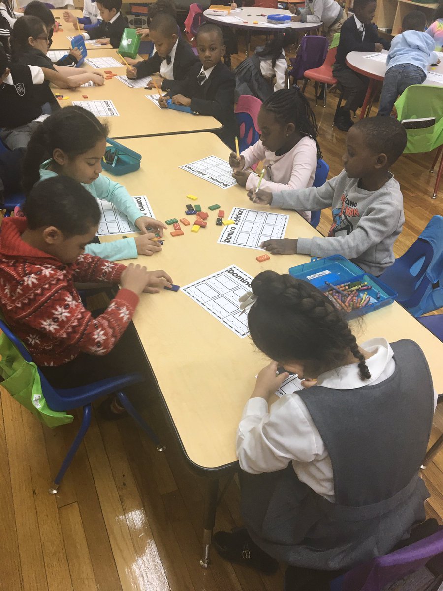 MurraySFABX's tweet image. Domino Addition in Kindergarten #dominoaddition #Kindergarten #sfabronx #addingisfun