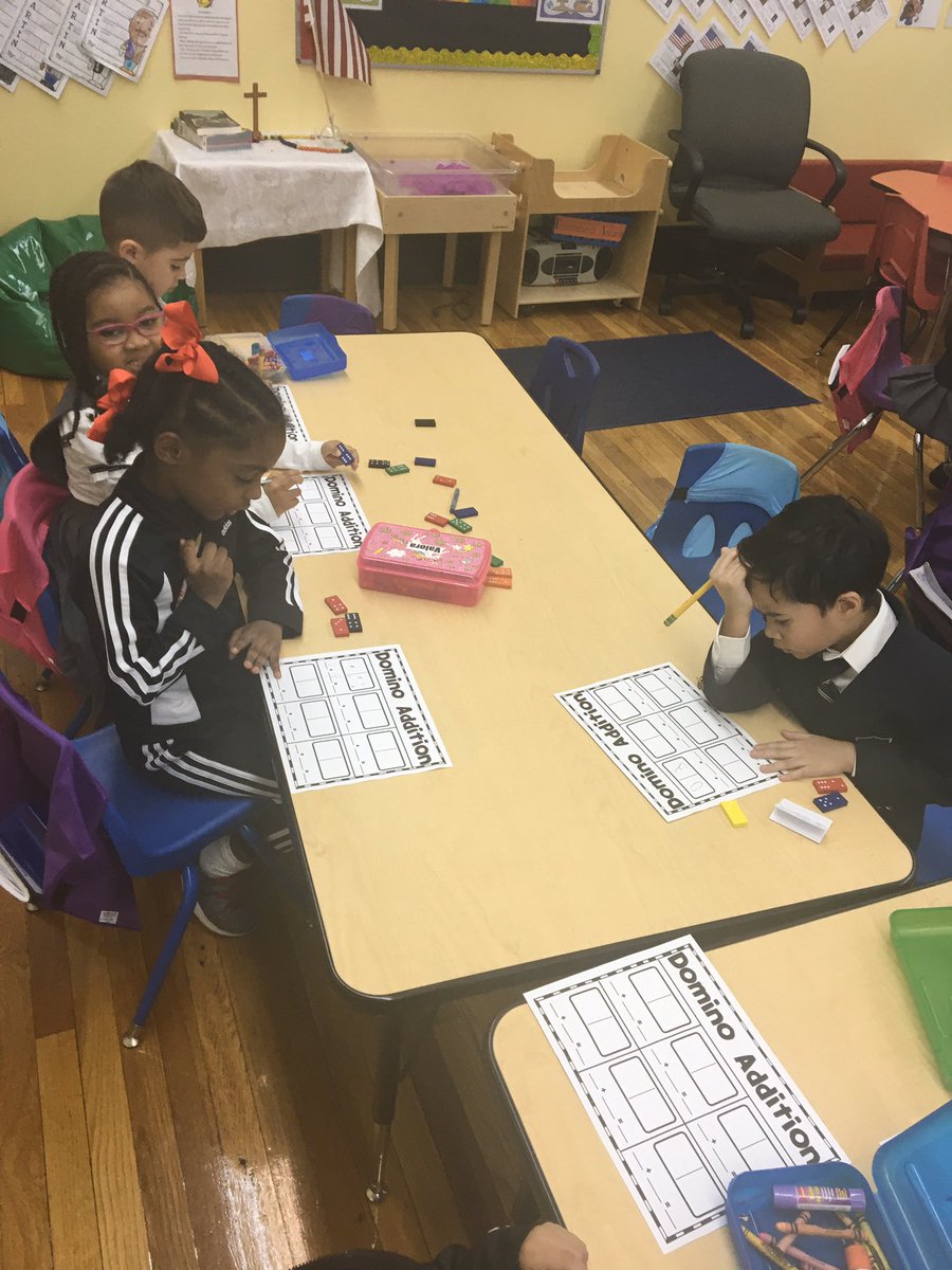 MurraySFABX's tweet image. Domino Addition in Kindergarten #dominoaddition #Kindergarten #sfabronx #addingisfun