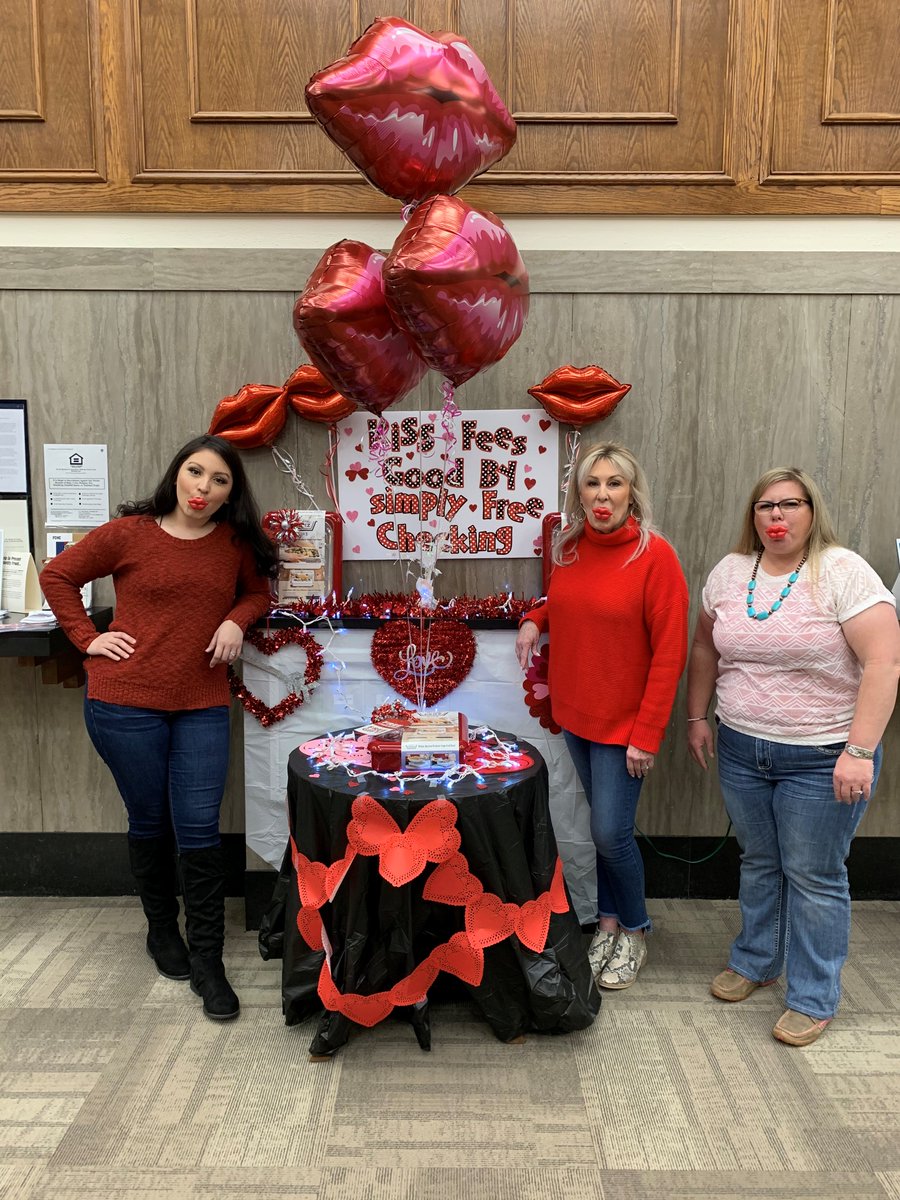 citizensardmore's tweet photo. We started a new cycle today and the FREE gift is Fancy Panz!!! Don't forget to swing by any of our four branches and open a new Simply FREE Checking account and receive your FREE gift! #CitizensExperience https://t.co/wy8MVuPXZl
