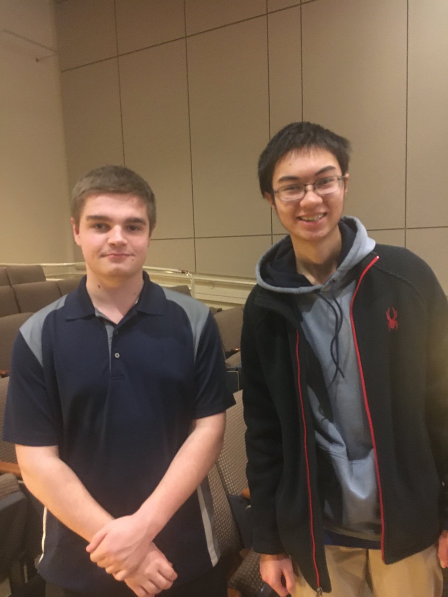 CCDS_IA_Club's tweet photo. Club Co-Captain Jaecar and Club Member Andrew Kaminski at @INTERallianceGC event: Internship Open House hosted by @XavierU https://t.co/bN5h3hX0m5