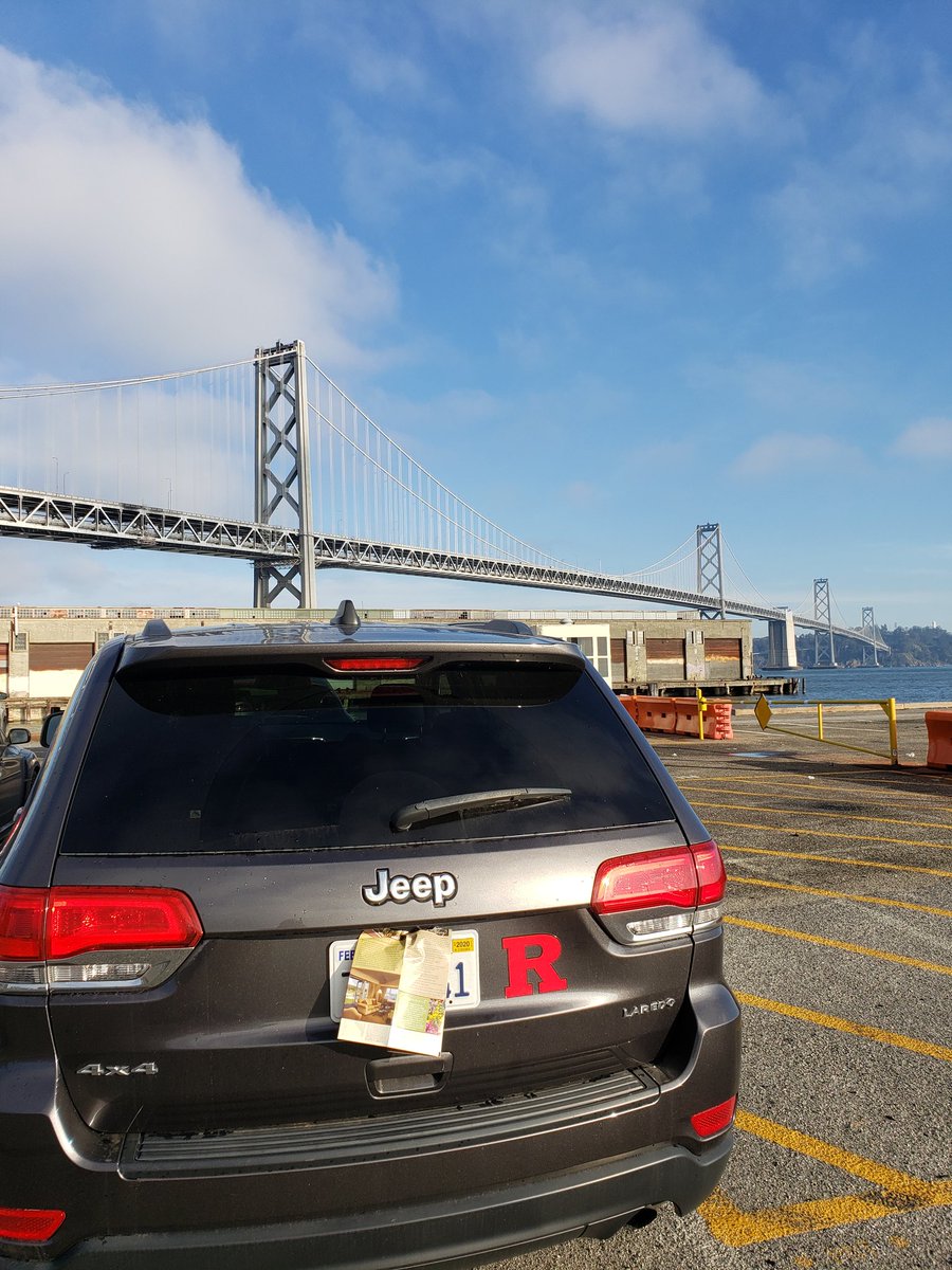 gchiemingo's tweet image. Happy Friday #Rutgers family from SF #blockR #rutgersnation