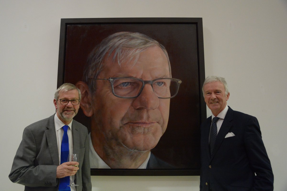 UoD_Museums's tweet image. Excited to unveil a new addition to our collection - a wonderful portrait of former Principal Sir Pete Downes by @DJCAD alumna Angela Reilly @dundeeuni