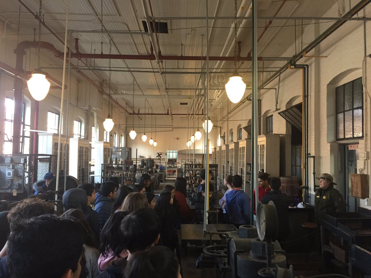 SmithUSHistory's tweet image. Thanks to @NPSEducation Ranger Shemaine for hosting my students @ThomasEdisonNHP earlier this week. We enjoyed getting to experience firsthand where Edison    and his employees researched and developed many of the things we use each day.