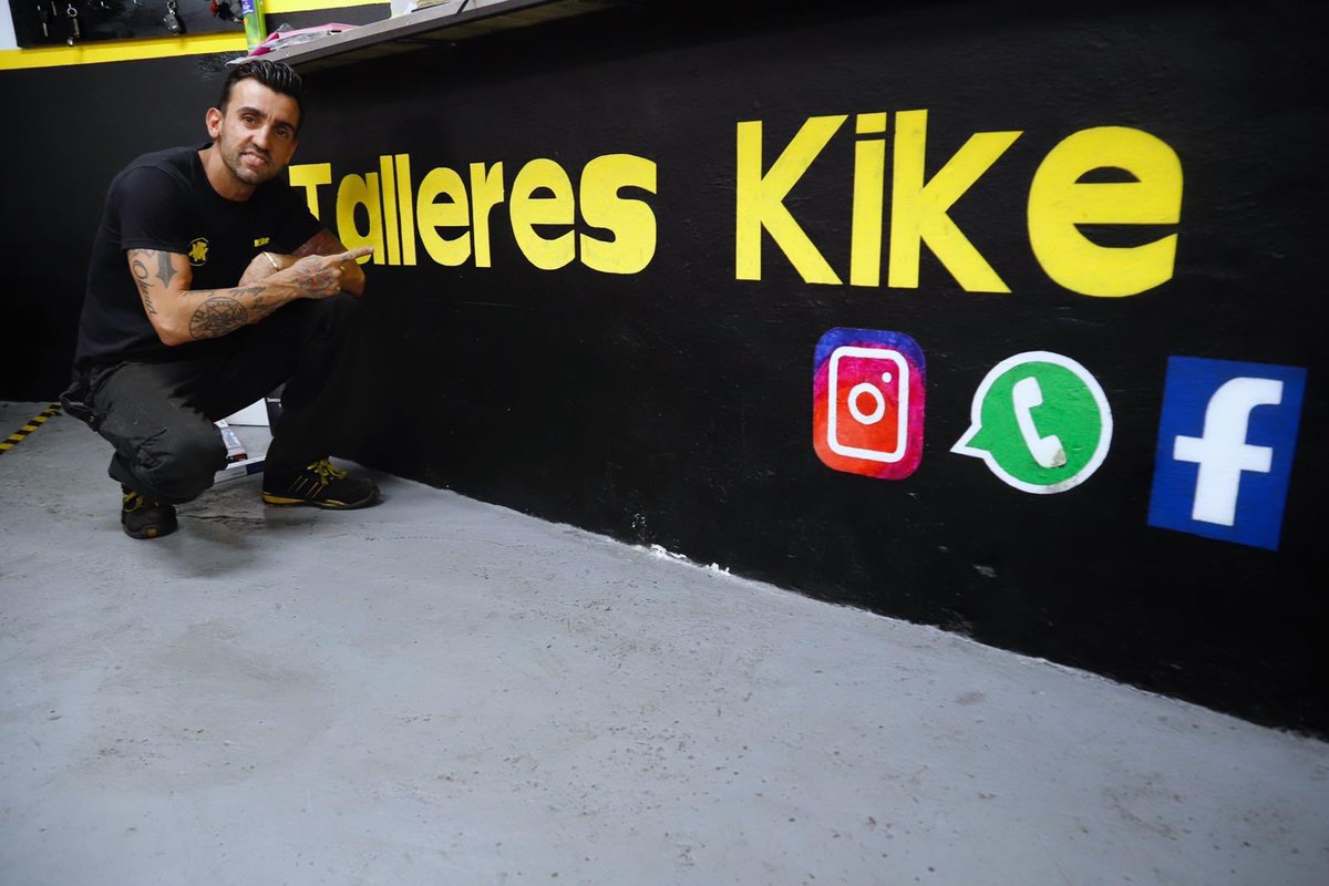 QRStickers tweet media