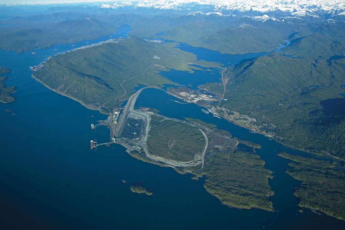 rupertport's tweet photo. #Port of #PrinceRupert delivers another #recordyear with nearly 30 million tonnes of #cargo moved in 2019. For the full story, go to https://t.co/2TyMDzu5SL #canadasleadingedge #smalltownbigport #rupertadvantage https://t.co/XLZAfL9hZc