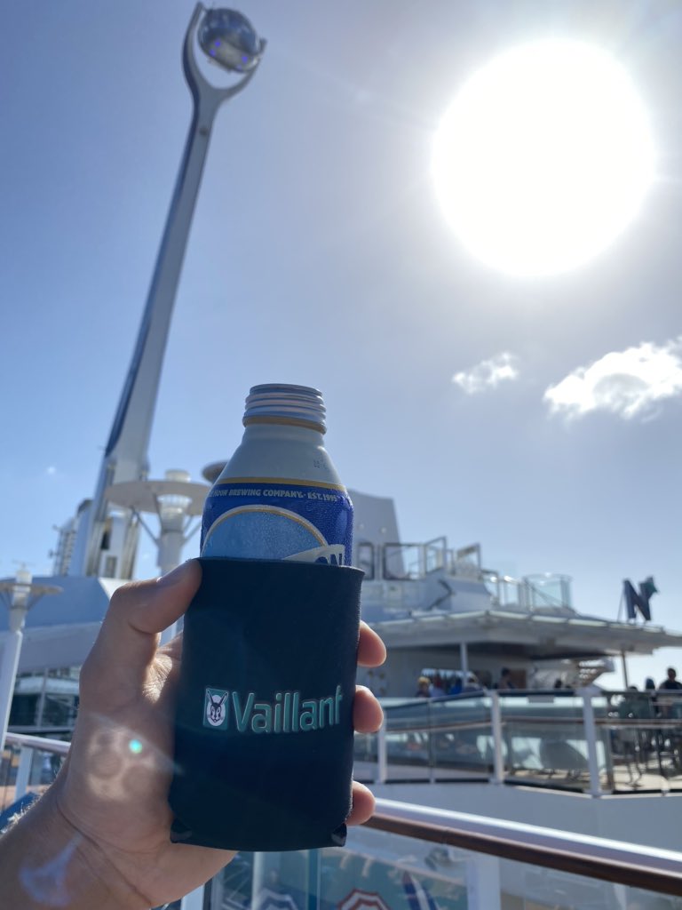 3rdDegree_PandH's tweet photo. Even the Caribbean @vaillantuk keeping the number one priority cool 😉🍺 #teamvaillant #merchandise #bluemoon #royalcaribbean https://t.co/zFcdn9uZoN