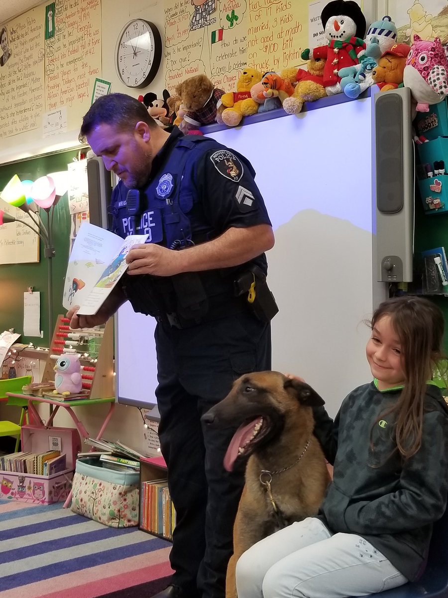 HidenwoodNews's tweet photo. Thank you NNPD K-9 Unit for your continued partnership! Huskies in 1st and 2nd grade enjoyed visits from their K-9 buddies Taz and Lacey today! #nnpsyouthdev https://t.co/Ks2uQgXAEw