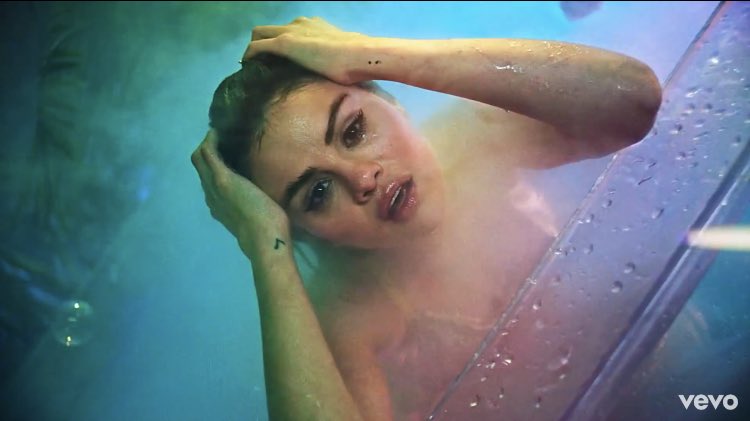 voidobrien24's tweet image. Le clip est magnifique de la première à la dernière seconde 🤩#raremusicvideo