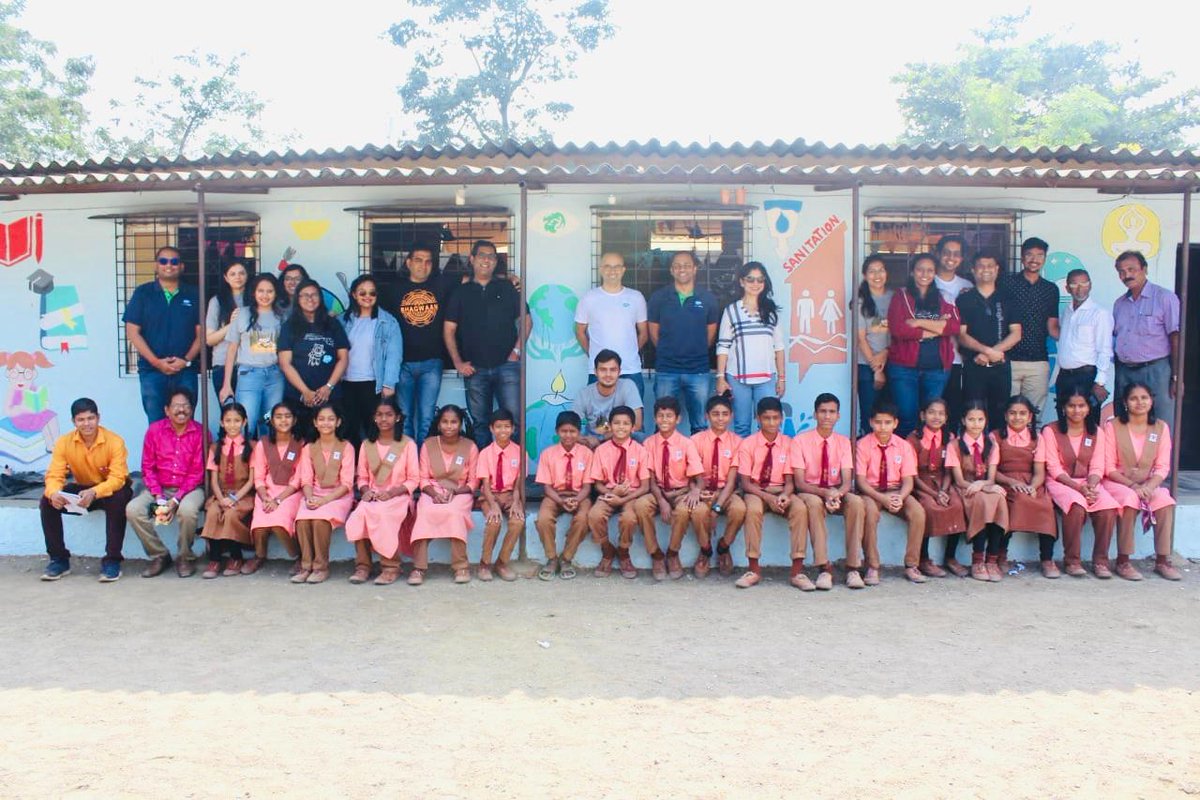 Wall painting activity at Matoshree Vidyamandir #VTO