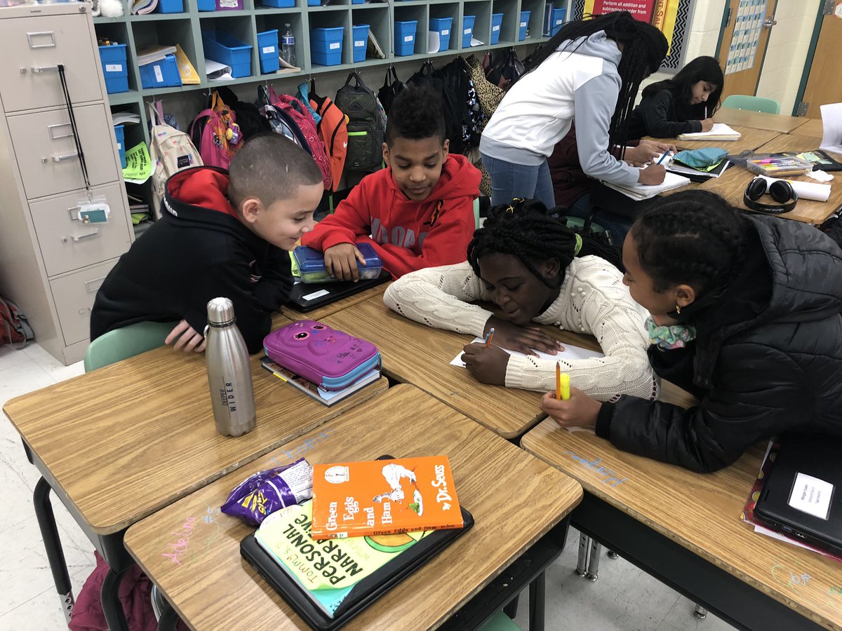 MsBlair6th's tweet photo. What better way to apply our knowledge of text features than to create new brands of cereal and cereal boxes?! Just brainstorming ideas today. #MWESBetterTogether #CreativeReaders @Principal_MWES @MaryWilliamsES @kathy_maxfield https://t.co/M62JzKhKhk