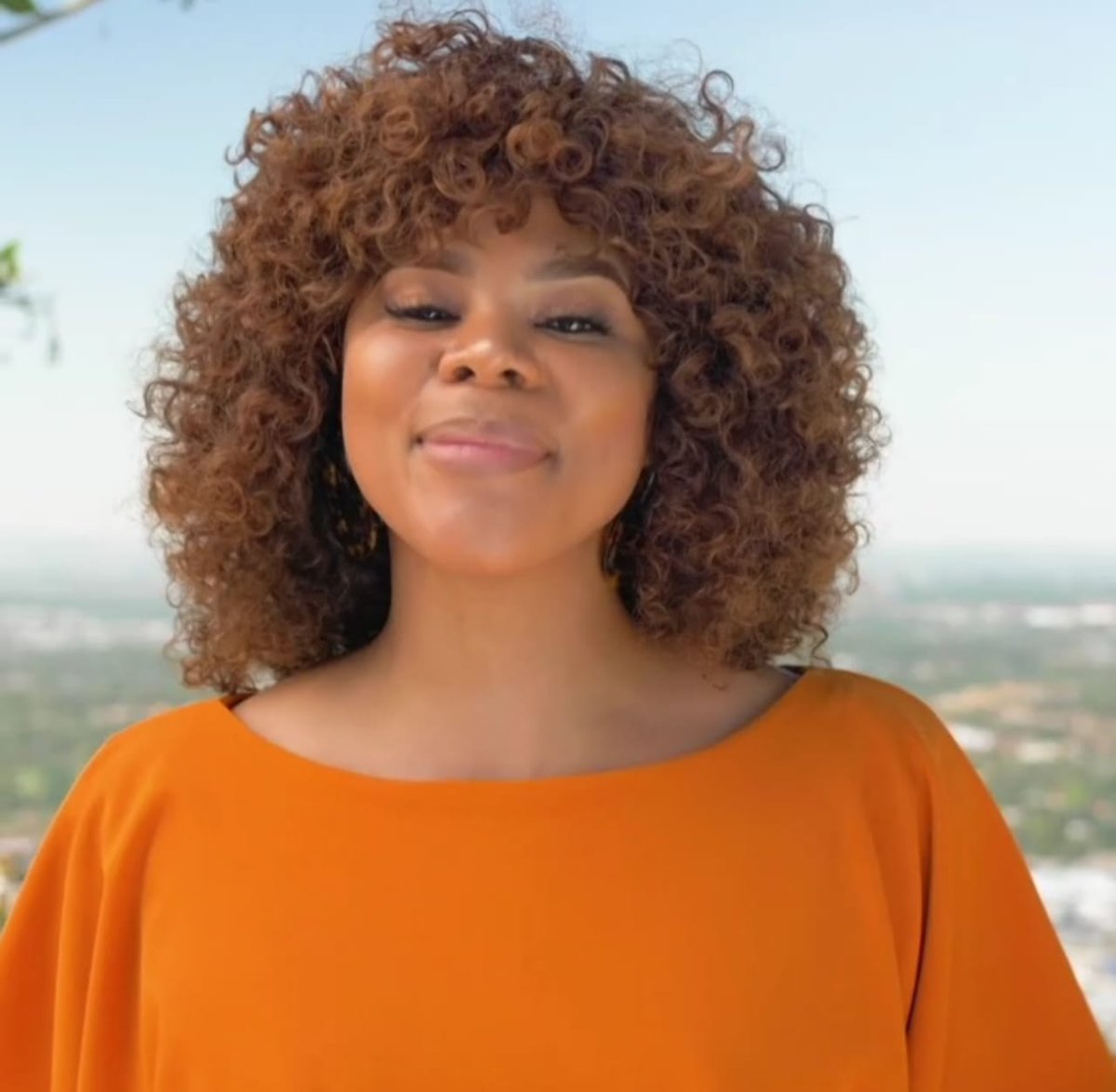 1MagicOhBaby's tweet photo. Join @Olwe2Lesh  and @Unathi_Africa for tips on planning a spectacular baby shower now on @1MagicTV @DStv 103 Brought to you by @Pampers_SA in association with @miwaylife @miwayinsurance and @Stellar_MamaSA #OhBaby https://t.co/xsQmQEaG4M