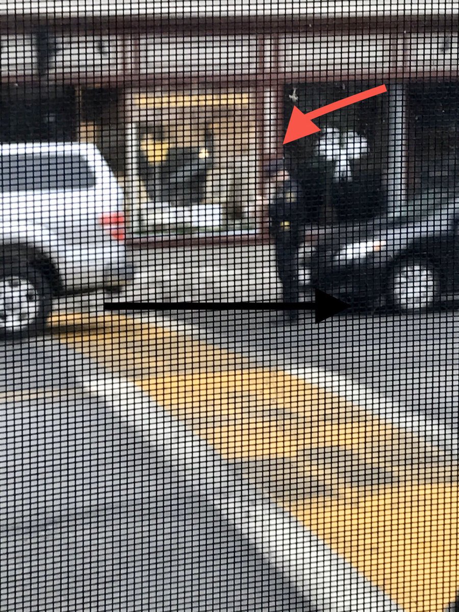 DreaFreeman's tweet photo. When a huge suv parks on a crosswalk even when thereโs plenty of space: ๐คฌ
When a police officer tickets it promptly: ๐ thank you, @AyerPD! @TownOfAyer. #FridayThoughts @WalkBoston @livablestreets @schmangee ##ImReallyWorking https://t.co/EQW2cNYfHa