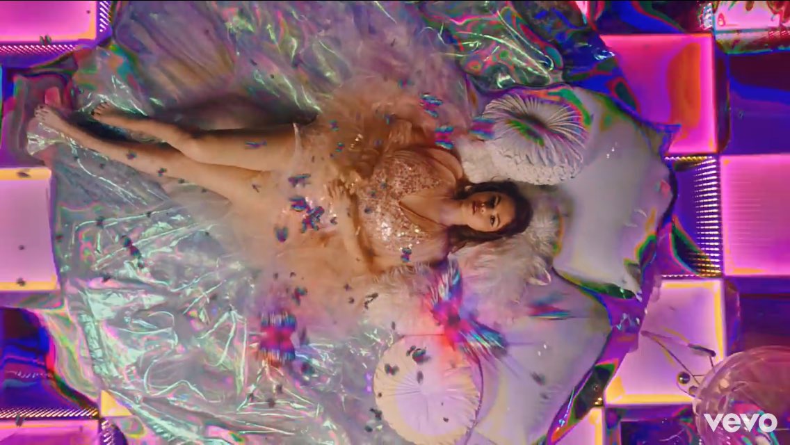 HappyDongmin's tweet image. YA PUEDEN IR CABANDO MI TUMBA PORQUE JAMÁS SUPERARÉ ESTO ✨😍 LO DIOSA QUE ES 

#RareListeningParty #RareIsOutNow