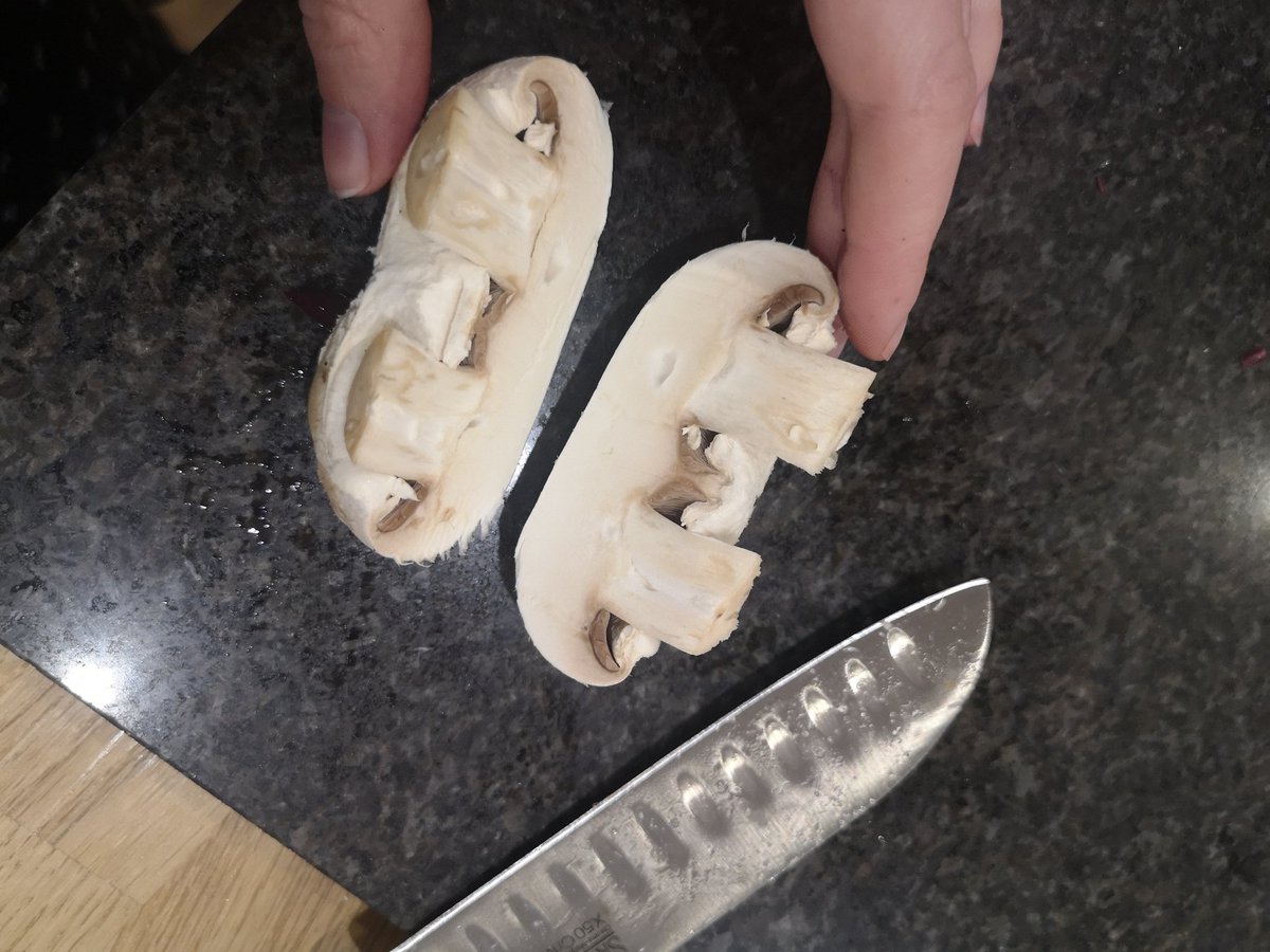Jenny_Bee_'s tweet photo. Double 'shroom. #doublegammon feel like I've won something, thanks @AldiUK https://t.co/cAF9HqUuD1