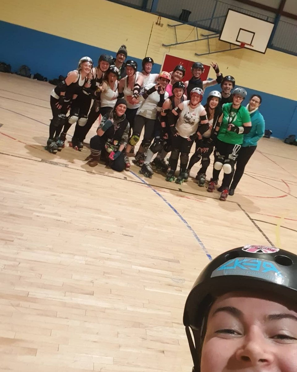 If you're unsure about joining beginners roller derby this Sunday then let this fun group photo convince you! First Thursday back and we OWNED the track!

For more info on the beginners roller derby - email corkcityfirebirds@gmail.com