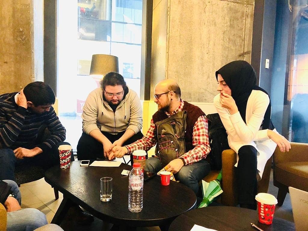 embedica_AI's tweet photo. A #dedicated #ceo and super-hardworking team caught on camera enjoying their #Starbucks #coffee mornings whilst putting in a lot of thought regarding the next suite of AI applications for #embedica! πππ
#morning #starbuckscoffee #starbuckscups #ai #software https://t.co/jnmufckzkm