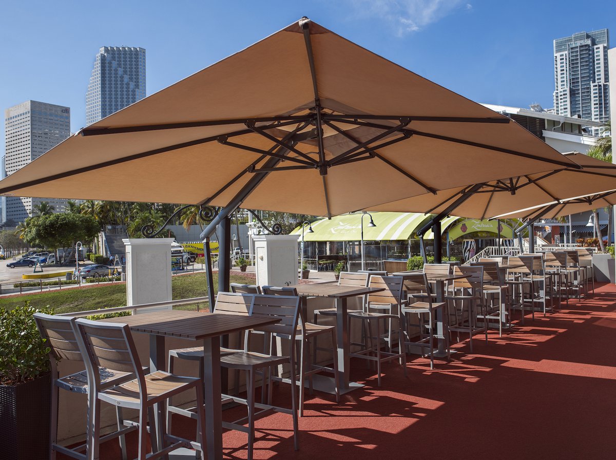 Explore the fantastic ways in which to utilize beautifully crafted commercial umbrellas for your patrons in 2020.

#poggesi #mastersofshade #theartofshade #modernliving #luxurylifestyle #outdoorliving #designinspiration