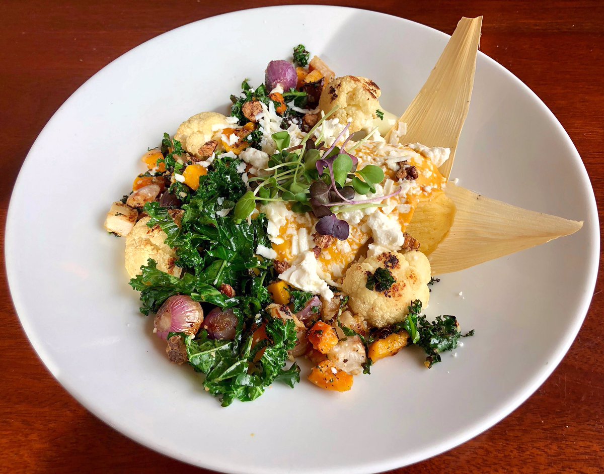 #LunchSpecial to die for ❣️Butternut Squash Tamales 😋!!  Soft corn masa tamales, creamy squash puree, fricassee of local vegetables, goat cheese + toasted pumpkin seeds. 
#tamales #butternutsquash #local #goodeats #mez_durham #raleighnc #rdu #durhamnc #bullcity #vegetarian